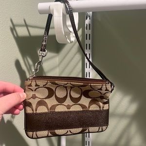 Coach wristlet never used